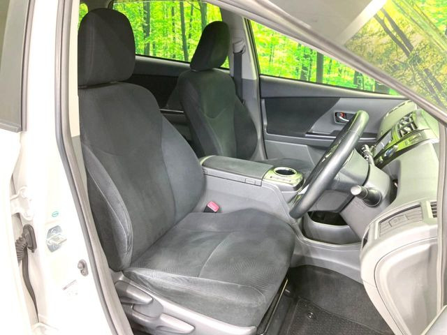 ドライバーによって運転しやすいポジションは異なり、あの車はどうなのか不安なこともありますよね。気になるお車は店頭で乗り込んでご確認いただけます♪