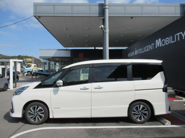 セレナ2.0 ハイウェイスターV