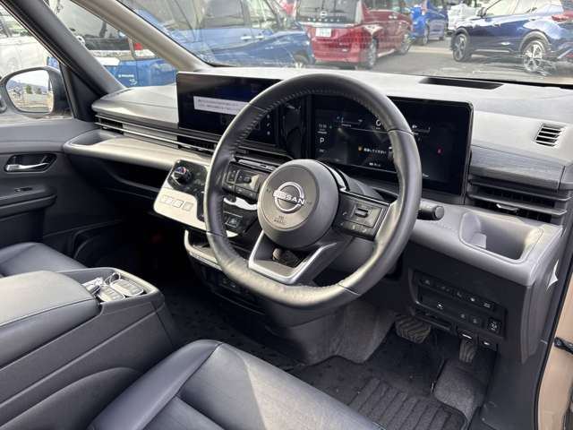 セレナ1.4 e-POWER ルキシオン