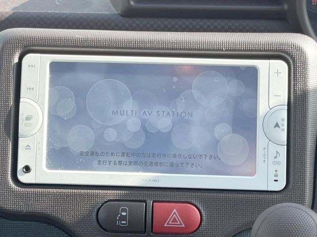 �y�����i�r�z�l�C�̏����i�r�𑕔����Ă���܂��B�i�r�̎g���₷���͂������A�I�[�f�B�I�@�\���[��!�L�����v�◷�s�͂������A�ʋ΂┃�����ȂǕ��i�̃h���C�u���y�����Ȃ�͂���