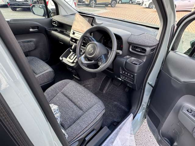 ���W����ɂ͍��i���̒��ÎԂ�V�Ԃ��������ł����W���䐔100��̑�^�W����֐��񂲗��X����������