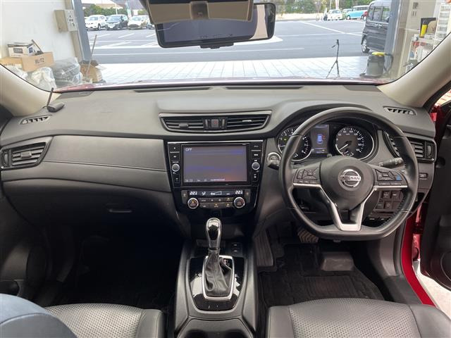 エクストレイル2.0 20Xi