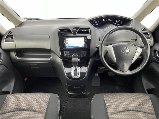 セレナ2.0 ハイウェイスター S-HYBRID