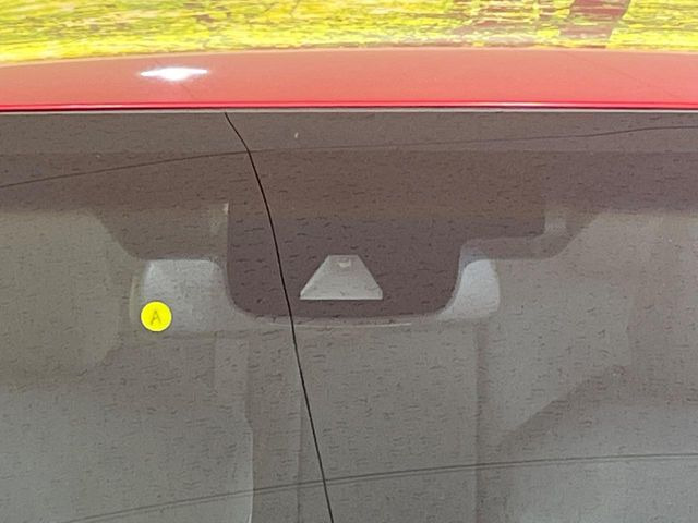 �y�v���N���b�V���Z�[�t�e�B�z�O���̎ԗ��������m���A�Փ˂������Ȏ��͌x��Œ��ӂ𑣂��A�u���[�L�𓥂ޗ͂��T�|�[�g�B�u���[�L�𓥂߂Ȃ������ꍇ�͏Փ˔�Q�y���u���[�L���쓮�A�Փˉ�����T�|�[�g���܂��B