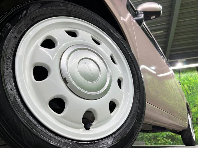 �y����14�C���`�A���~�z�C�[���z�O�ςɃ}�b�`���������A���~�z�C�[���𑕒����Ă���܂��B�e��ЊO�A���~�z�C�[����A�X�^�b�h���X�^�C�����戵�����Ă���܂��B���񂲑��k����������