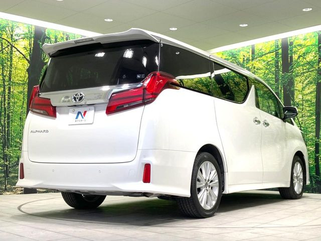 ☆全国のネクステージからお取り寄せが可能※!遠方の店舗に展示してあるクルマが気になる場合も、最寄りの店舗でご覧いただくことが可能です!是非私たちに要望をお聞かせください!※別途費用