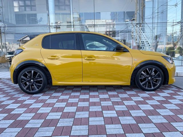 �����X�ł́A�e���[�J�[�̐�p�f�f�e�X�^�[�𓱓��B���Ǝ��i�����e�N�j�J���X�^�b�t���풓���Ă���܂��̂ŁA������̍ۂɂ����S���Ă����p���������܂��B