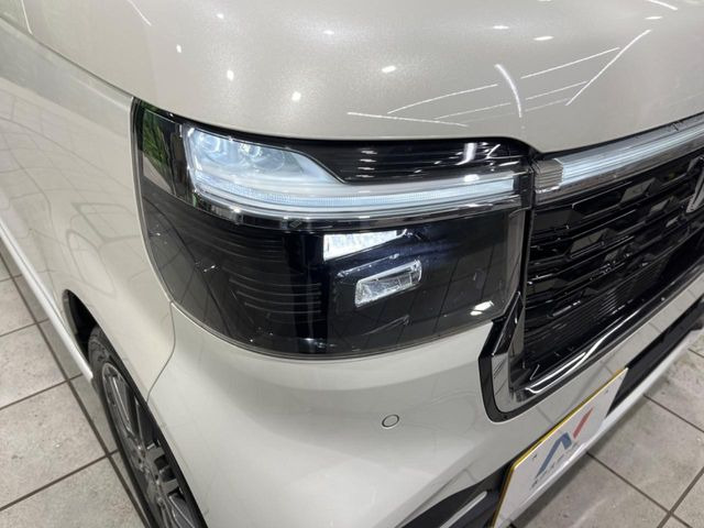 �y�t��LED�w�b�h���C�g�z���V����ԑ��s�����ǍD�Ȏ��E���m�ۂ����S���ĉ^�]�ł��鍂�P�xLED�w�b�h���C�g�𑕔�!�_�����x�������A����d�͂��}�����Ă��܂��B