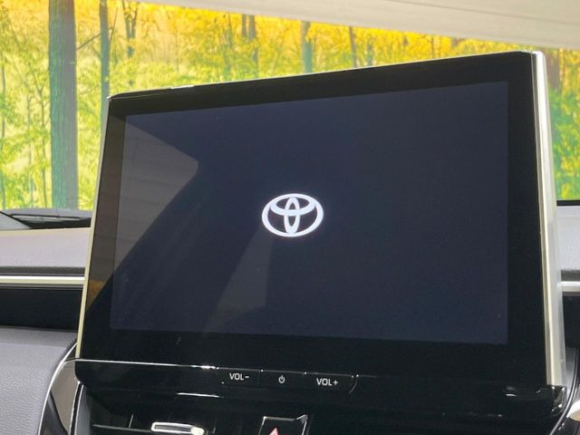 �y�����i�r�z�l�C�̏����i�r�𑕔����Ă���܂��B�i�r�̎g���₷���͂������A�I�[�f�B�I�@�\���[��!�L�����v�◷�s�͂������A�ʋ΂┃�����ȂǕ��i�̃h���C�u���y�����Ȃ�͂���