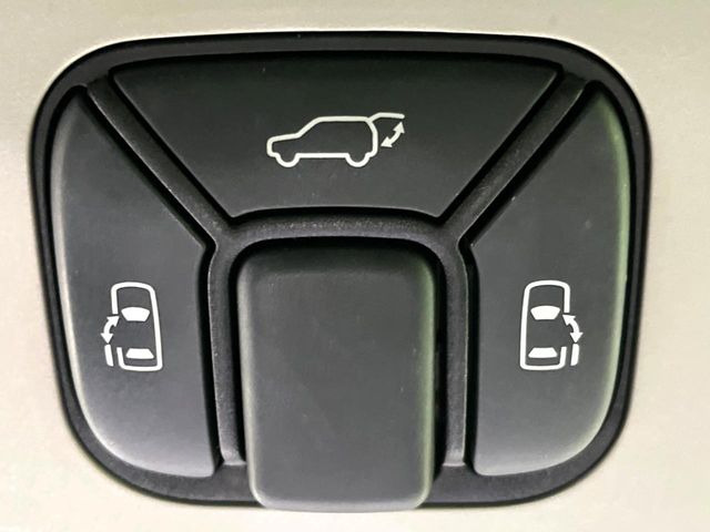 �y�����p���[�X���C�h�h�A�z�X�}�[�g�L�[��^�]�Ȃ̃X�C�b�`�Ō�ȗ����X���C�h�h�A�̊J���\���d��������͂����ăh�A���J����K�v�������A�����Ȃ��q�l�ł��ȒP�ɊJ���߂ł����K�ł���