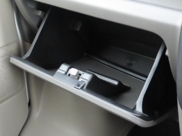 �Ԍ��ؓ��ꓙ���ވꎮ�����[�ł���O���[�u�{�b�N�X