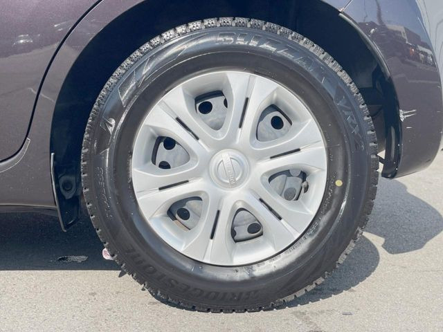 �y14�C���`�A���~�z�C�[���z�O�ςɃ}�b�`�����A���~�z�C�[���𑕒����Ă���܂��B�e��A���~�z�C�[����A�X�^�b�h���X�^�C�����戵�����Ă���܂��B���񂲑��k����������