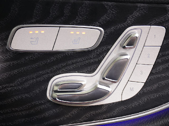 EクラスカブリオレE200 スポーツ