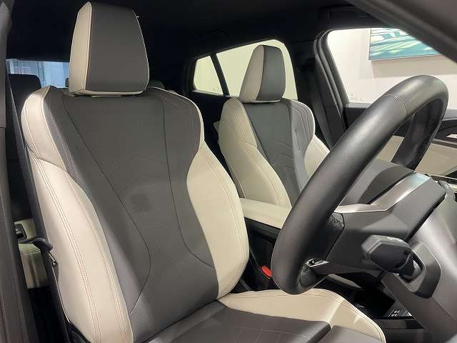 iX2xドライブ30 Mスポーツ 4WD