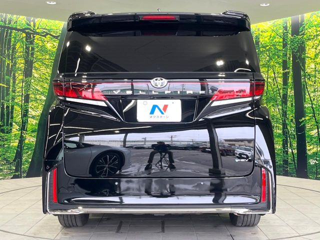 安心の最長10年・走行無制限保証(有償)をご用意。保証内容も充実はもちろん、無料点検&オイル交換や、年中無休の全国・24時間ロードサービスも付帯されておりますのでご安心下さい。