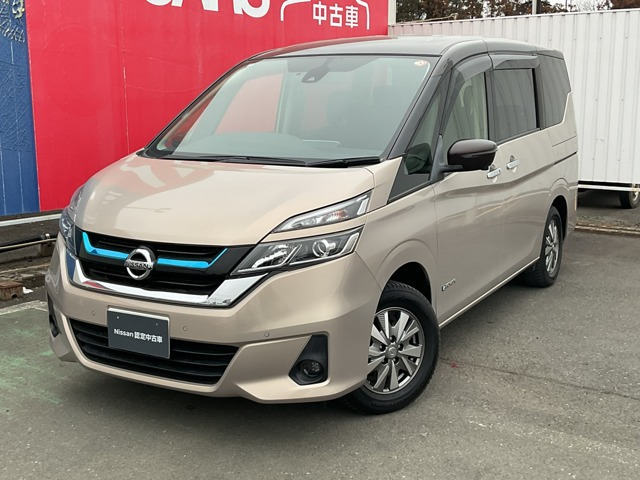 セレナ1.2 e-POWER X チェアキャブ スロープタイプ 車いす1名 サード仕様