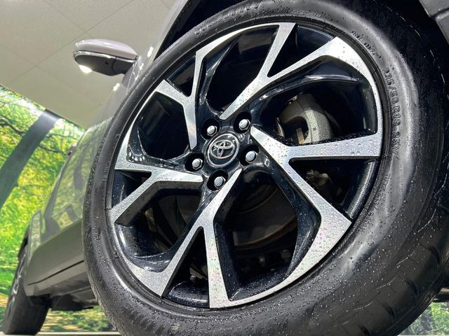 �y����18�C���`�A���~�z�C�[���z�O�ςɃ}�b�`���������A���~�z�C�[���𑕒����Ă���܂��B�e��ЊO�A���~�z�C�[����A�X�^�b�h���X�^�C�����戵�����Ă���܂��B���񂲑��k����������