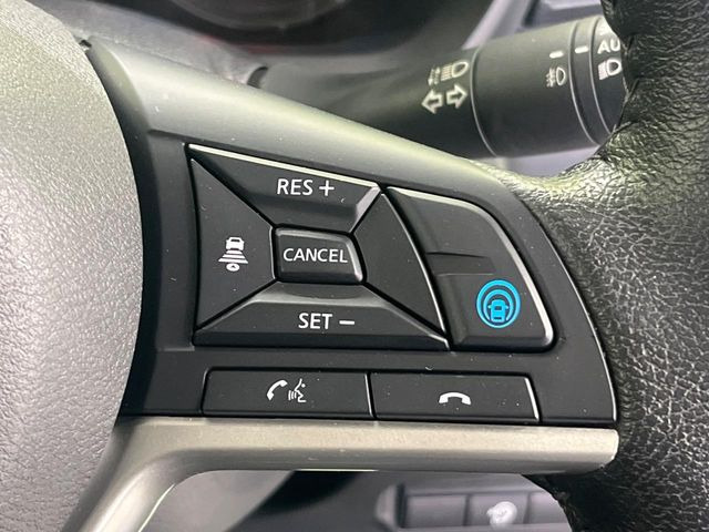 �y�v���p�C���b�g�z�������H�ł̒��������s���y��!!�a�؎��Ə��񑖍s�̃V�[���ŁA�A�N�Z���E�u���[�L�E�X�e�A�����O�������Ő��䂵�A�������^�]�̕��S���y�����Ă���܂���