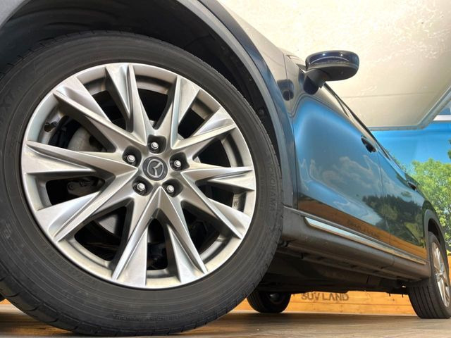 �y����19�C���`�A���~�z�C�[���z�O�ςɃ}�b�`���������A���~�z�C�[���𑕒����Ă���܂��B�e��ЊO�A���~�z�C�[����A�X�^�b�h���X�^�C�����戵�����Ă���܂��B���񂲑��k����������