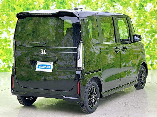 N-BOXカスタムブラック スタイル