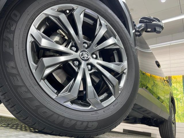 【純正アルミホイール】外観にマッチした純正アルミホイールを装着しております。各種社外アルミホイールや、スタッドレスタイヤも取扱いしております。是非ご相談ください♪