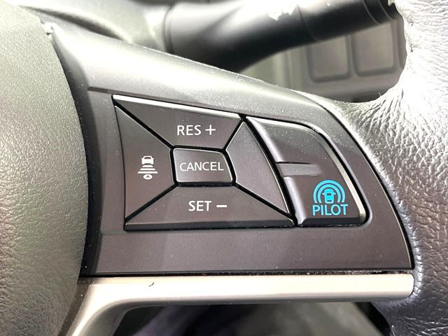 �y�v���p�C���b�g�z�������H�ł̒��������s���y��!!�a�؎��Ə��񑖍s�̃V�[���ŁA�A�N�Z���E�u���[�L�E�X�e�A�����O�������Ő��䂵�A�������^�]�̕��S���y�����Ă���܂���