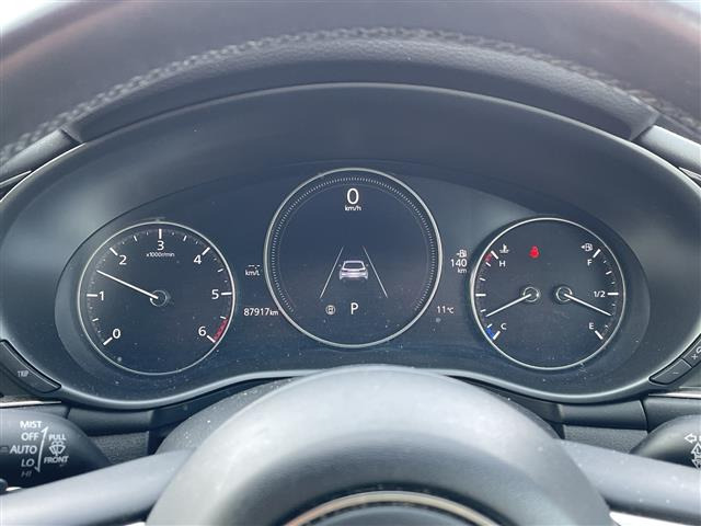 MAZDA3ファストバック1.8 XD Lパッケージ 4WD