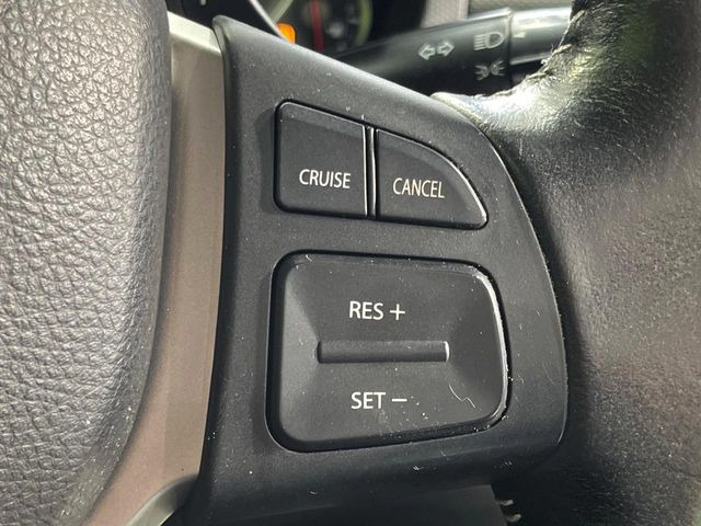 �y�N���[�Y�R���g���[���z�������H�����N���N���s�B�A�N�Z���𗣂��Ă���葬�x�ő��s���ł��A�������^�]���̕��S���y��!�����E�������ȒP�ȃX�C�b�`����Œ����ł��܂��B