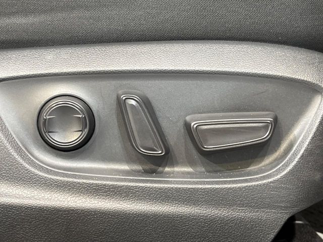 �y�p���[�V�[�g�z�X�C�b�`��ŊȒP�ɃV�[�g�̔��������\!�d��������͂�����܂���!���K�ȃV�[�g�|�W�V�����ɃZ�b�g���āA���K�ȃh���C�u�����y���݂��������B