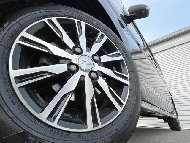 �y�O���[�h��p����14�C���`�A���~�z�C�[���z�f�U�C�����̍��������A���~�z�C�[���𑕒����Ă���܂��B�e��ЊO�A���~�z�C�[����A�X�^�b�h���X�^�C�����戵�����Ă���܂��B���񂲑��k����������