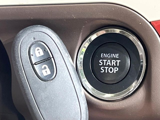 �y�L�[���X�X�^�[�g�V�X�e���z�J�o����|�P�b�g�ɓ��ꂽ�܂܂ł��h�A�̎{���E�������\�ȃX�}�[�g�L�[�𑕔��B�G���W���̃I���E�I�t�����J�M�����o���K�v����������Ƃ��Ă��֗��ł���