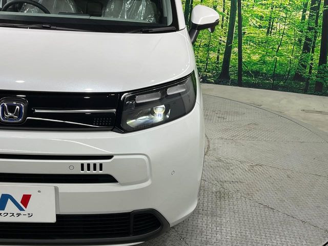 �yLED�w�b�h���C�g�z���V����ԑ��s�����ǍD�Ȏ��E���m�ۂ����S���ĉ^�]�ł��鍂�P�xLED�w�b�h���C�g�𑕔�!�_�����x�������A����d�͂��}�����Ă��܂��B