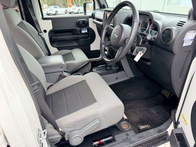 �C�ɂȂ邨�Ԃ�����܂�����E�̓d�b�ԍ����璼�ڂ��X�ɂ��₢���킹���������B�x�����@����ԗ����A��Ԃ܂łȂ�ł������������Ē����܂��B�X�^�b�t�ꓯ���A�����҂����Ă���܂��B