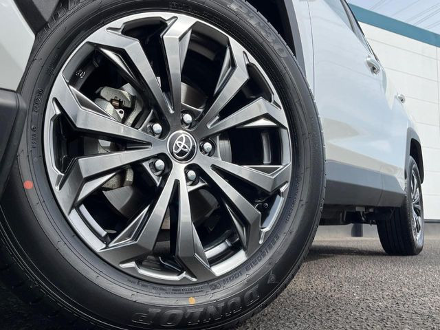 �y����18�C���`�A���~�z�C�[���z�O�ςɃ}�b�`���������A���~�z�C�[���𑕒����Ă���܂��B�e��ЊO�A���~�z�C�[����A�X�^�b�h���X�^�C�����戵�����Ă���܂��B���񂲑��k����������