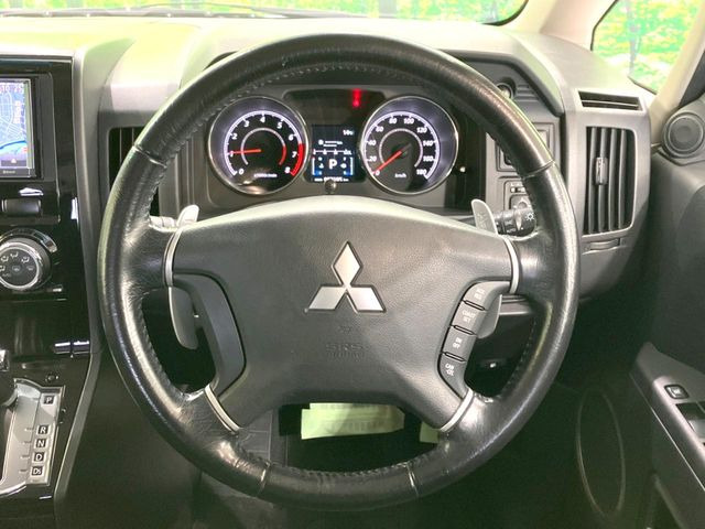 �y�����v�����X�e�A�����O�z�㎿�Ȋv���g�p���邱�ƂŁA��ɂ����������݂ƂĂ��^�]���₷���n���h���ł���