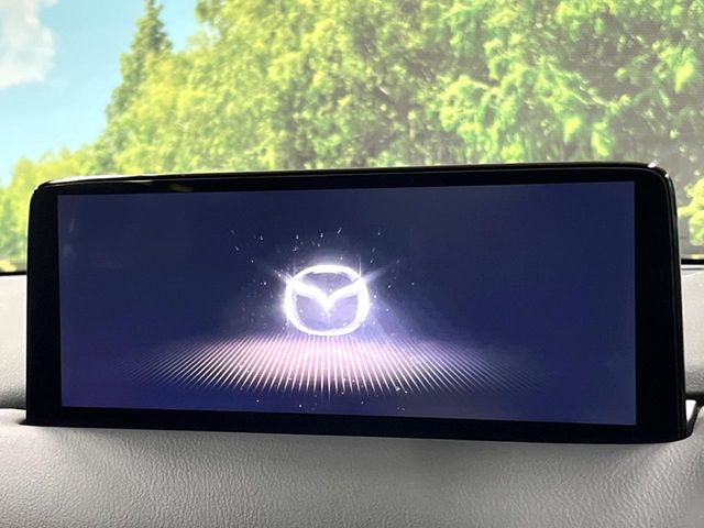 �y10.25�C���`�}�c�_�R�l�N�g�z�ԓ��̕��͋C�Ƀ}�b�`������^�f�B�X�v���C�B�X�}�z�ڑ��ł̃i�r�g�p��Bluetooth�Đ����A�l�X�ȋ@�\���y���߂܂��B�����I�ȃ_�C�������삪�\�ŁA�g��������ǍD�ł��B