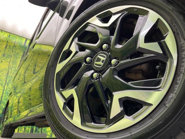 �y����14�C���`�A���~�z�C�[���z�O�ςɃ}�b�`���������A���~�z�C�[���𑕒����Ă���܂��B�e��ЊO�A���~�z�C�[����A�X�^�b�h���X�^�C�����戵�����Ă���܂��B���񂲑��k����������