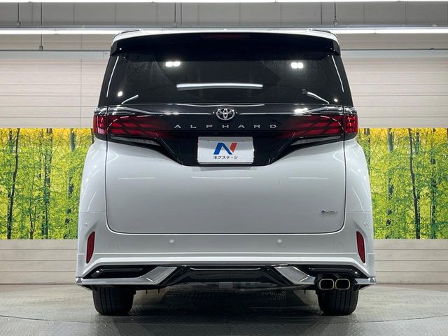 安心の最長10年・走行無制限保証(有償)をご用意。保証内容も充実はもちろん、無料点検&オイル交換や、年中無休の全国・24時間ロードサービスも付帯されておりますのでご安心下さい。