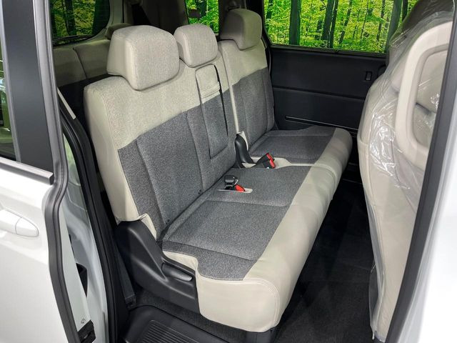 ���i���ȃI���W�i���t���A�}�b�g���I�v�V�����ɂĂ��p�ӂ��Ă���܂��B���D���ȃf�U�C����J���[�����Ԃɍ��킹�đI��ł����������Ƃ��ł��܂���