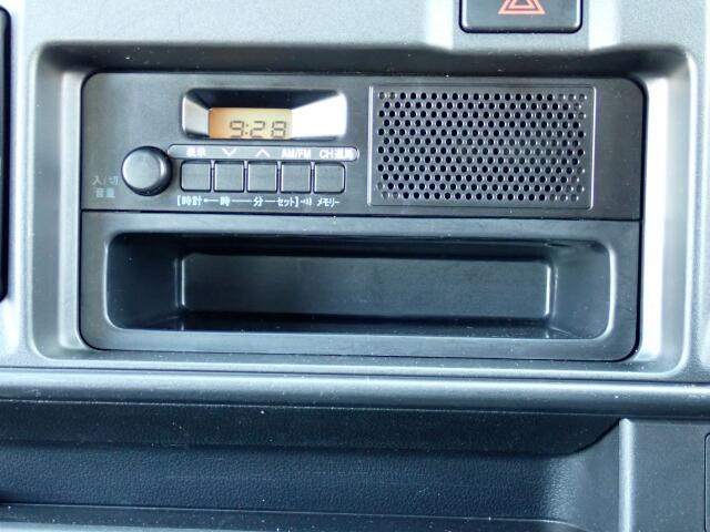 ���W�I���t���Ă܂��B