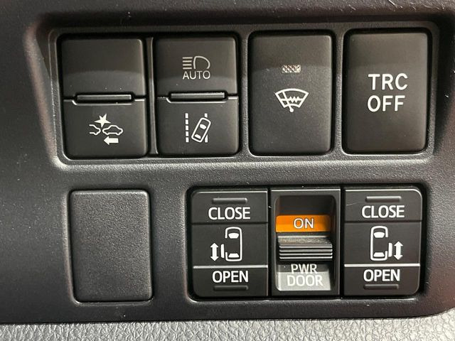 ヴォクシー1.8 ハイブリッド ZS 煌II