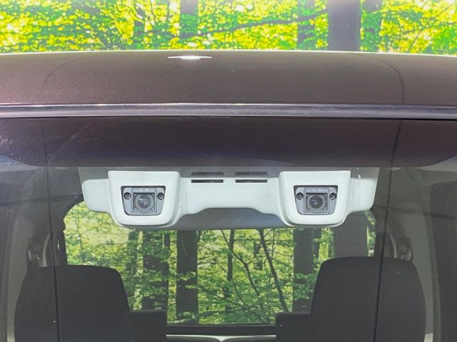 �y�X�Y�L �f���A���J�����u���[�L�T�|�[�g�z���s���ɑO���̎ԗ�����F�����A�Փ˂������Ȏ��͌x��ƃu���[�L�ŏՓˉ���Ɣ�Q�y�����A�V�X�g�B�����S�Ƀh���C�u�����y���݂��������܂��B