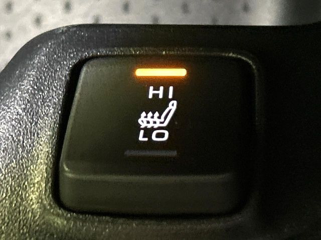 �y�V�[�g�q�[�^�[�z�������ɏd�󂷂�V�[�g�q�[�^�[!�G�A�R����葁�����܂��Ă����̂Ŋ�����̐l�����S�ł��ˁ�G�A�R���̉����͊������邩����A�Ƃ������ɂ����������߂ł��B