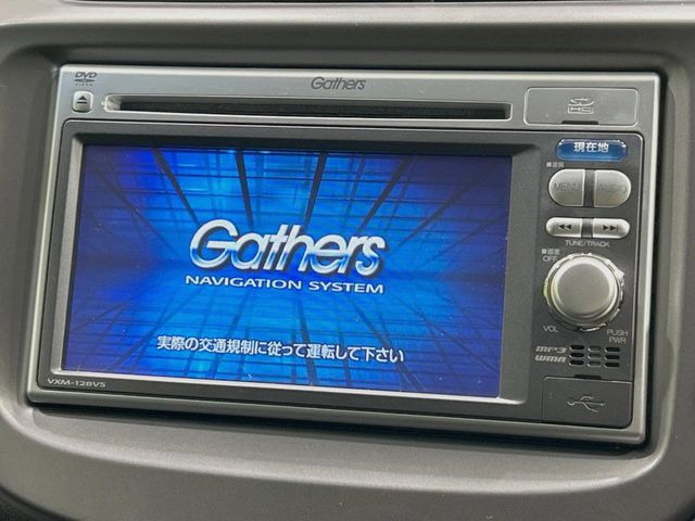 �y�����i�r�z�l�C�̏����i�r�𑕔����Ă���܂��B�i�r�̎g���₷���͂������A�I�[�f�B�I�@�\���[��!�L�����v�◷�s�͂������A�ʋ΂┃�����ȂǕ��i�̃h���C�u���y�����Ȃ�͂���