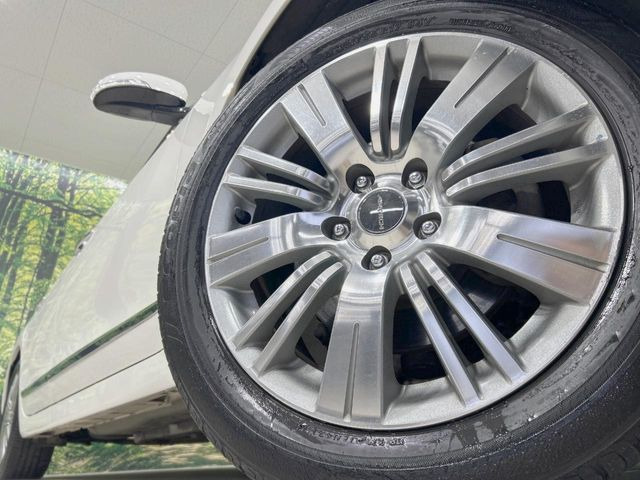 �y�����I�v�V����17�C���`�A���~�z�C�[���z�����I�v�V�����z�C�[���𑕒��B���s���\�̌���ɉ����A�O�ς����X�^�C���b�V���ɂȂ��Ă��܂��B