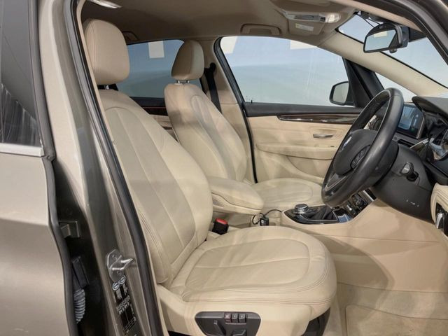 ���V�[�g�̎g�p��:�j��E�ւ�������Ȃ��A�����̒ʂ肫�ꂢ�ȏ�Ԃ��ێ����Ă���܂��B�܂��A�����N���[�j���O�E�R�[�e�B���O�����p�����������܂��B