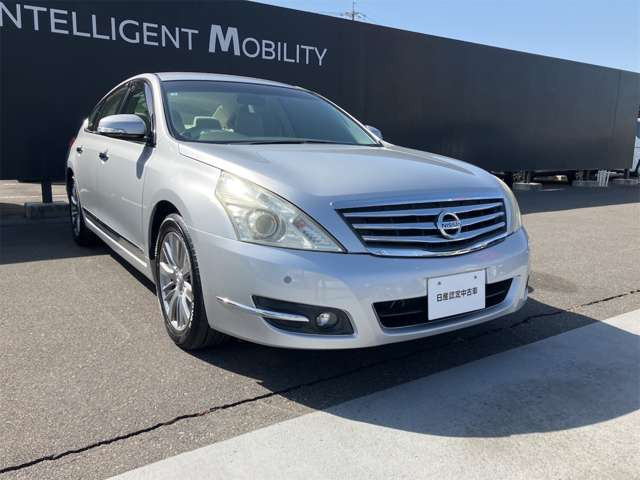 ティアナ2.5 250XV