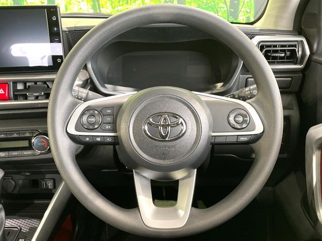 �y�X�e�A�����O�X�C�b�`�z�^�]���A�O������ڐ������炷���ƂȂ��A�I�[�f�B�I���̑��삪�\�ȕ֗��@�\!���S&���K�ȃh���C�u�����o���Ă���܂���