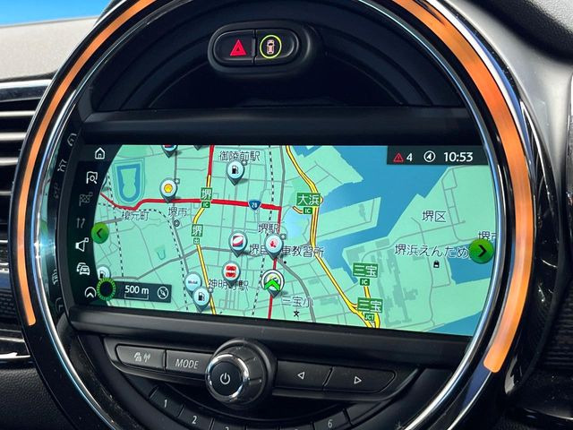 �������i�r:��̊��̂���i�r�́A����������ԓ������o���Ă���܂��B�I�[�f�B�I�@�\���[�����Ă���܂��̂ŁA�^�]�����y���߂܂���