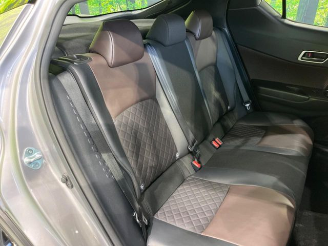 �y���烌�U�[�V�[�g�z����̂ӂ���肪�e�ՂŃ����e�i���X�����ȒP�ȁA�@�\���ɗD��鍇����v���̗p�����㎿�ȃV�[�g�ł��B����S�n���悭�A���������ӂ��S�n�ǂ��ԓ���Ԃ����o���Ă���܂��B